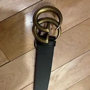 Black gucci belt new condition used. Barely worn Gucci | Accessories | Black Gucci Belt New Condition Used  main image 2